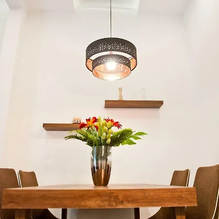 White Bell #colony Center Θεσσαλονίκη